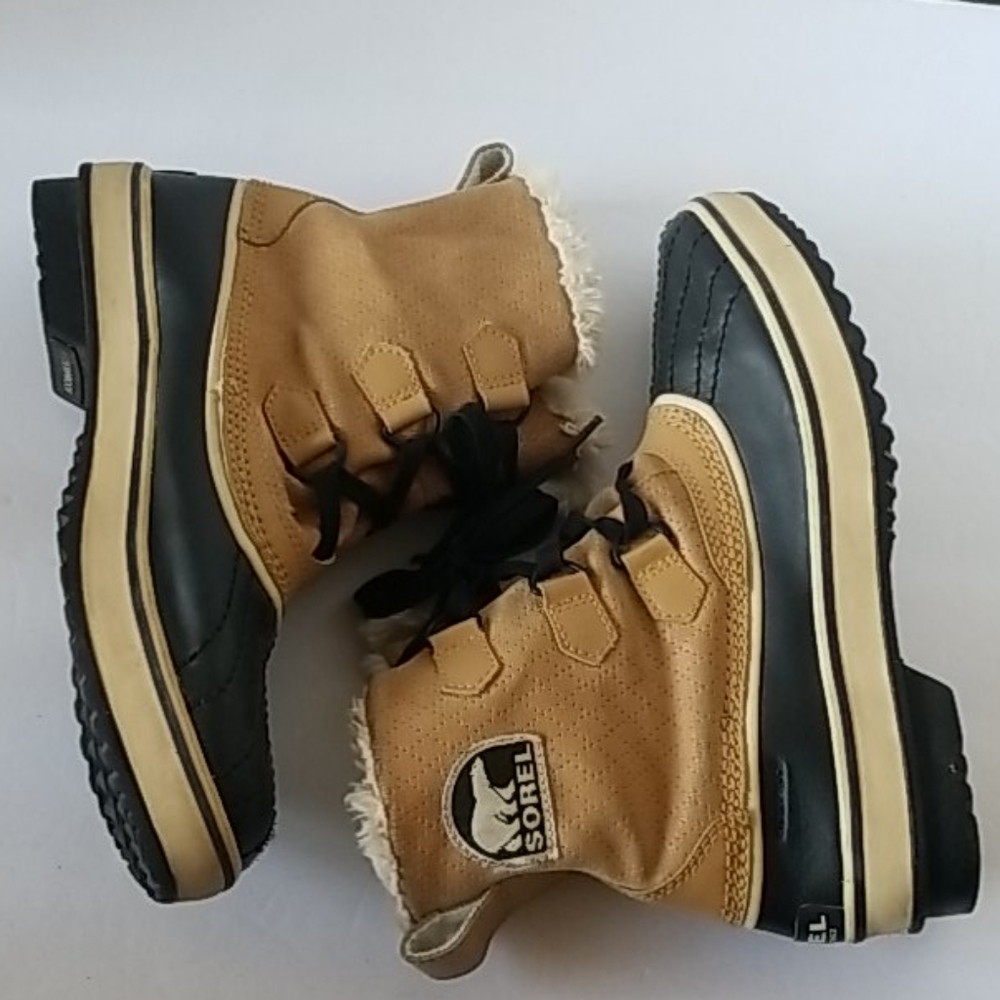 Sorel Waterproof Boots - Picture 6 of 15